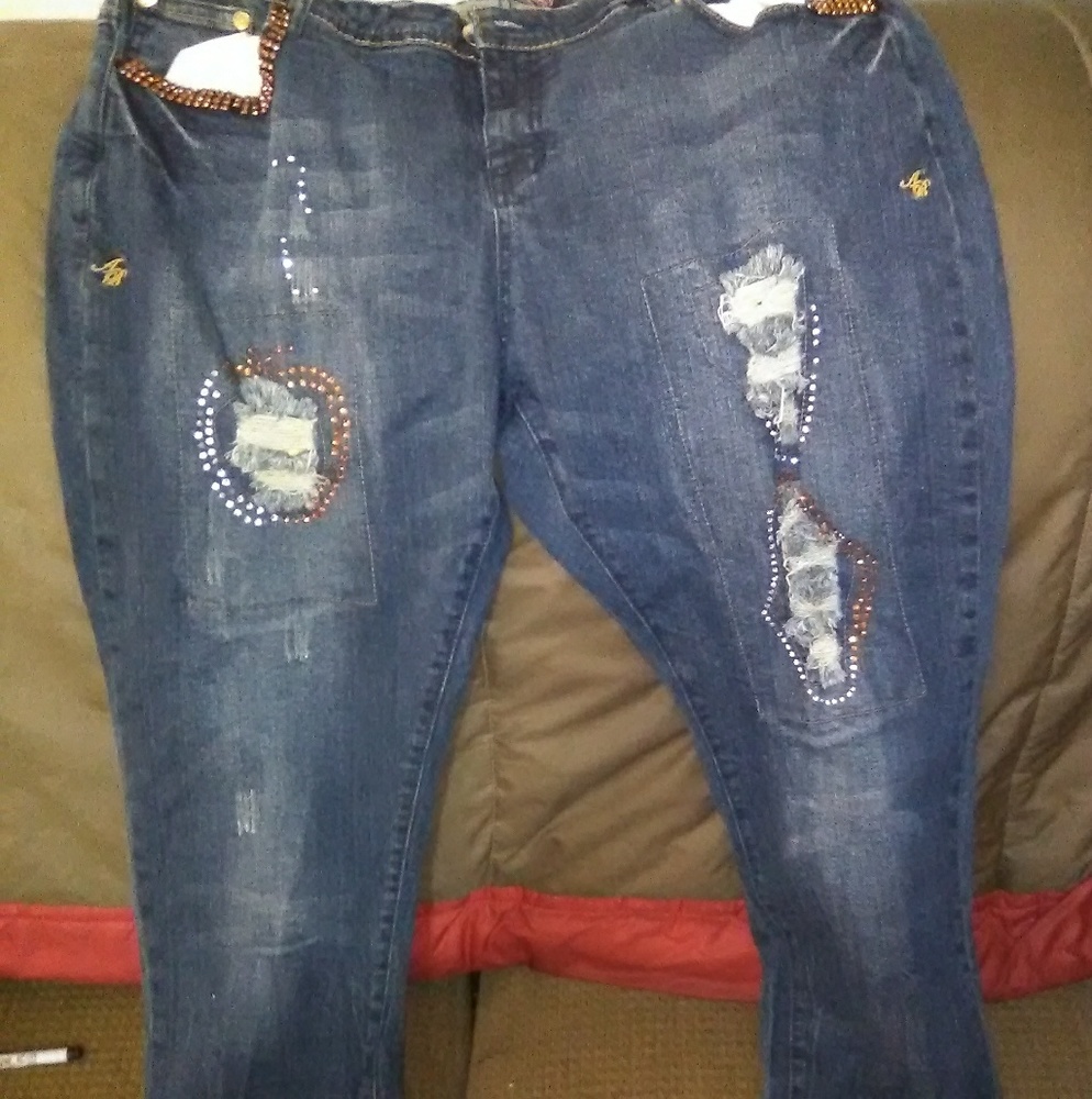 Apple Bottom jeans